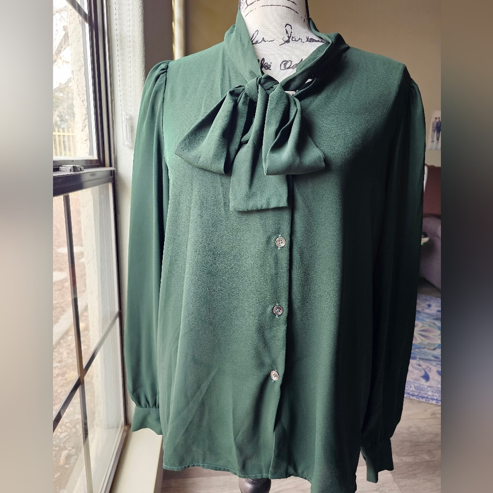 Premise Studio Button Down Long Sleeves Blouse